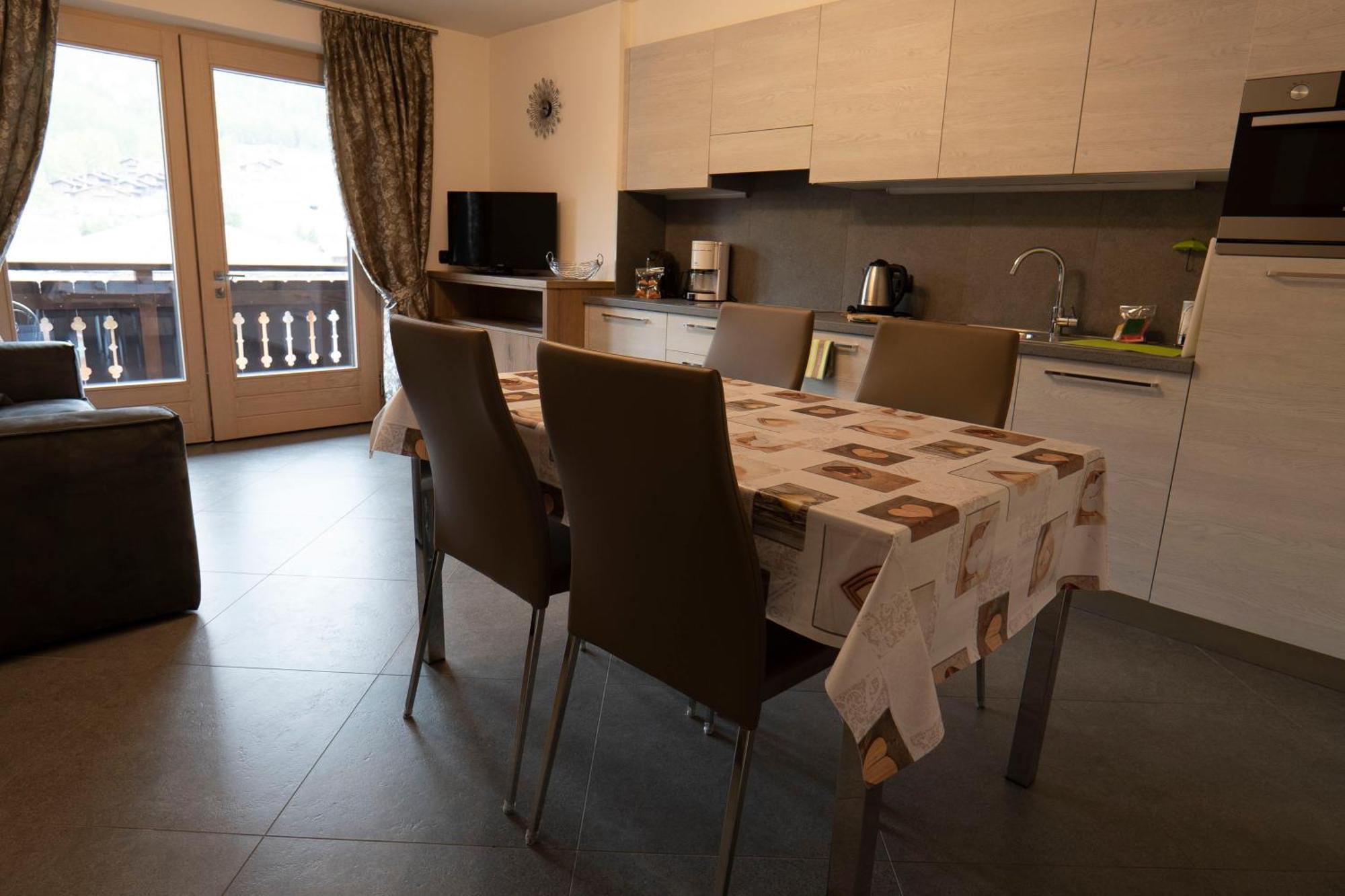 Al Camanel Apartment Livigno Exterior photo