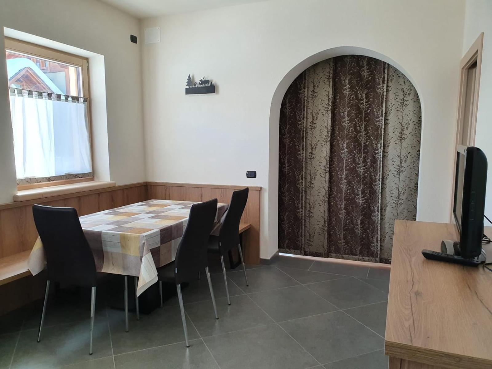 Al Camanel Apartment Livigno Exterior photo