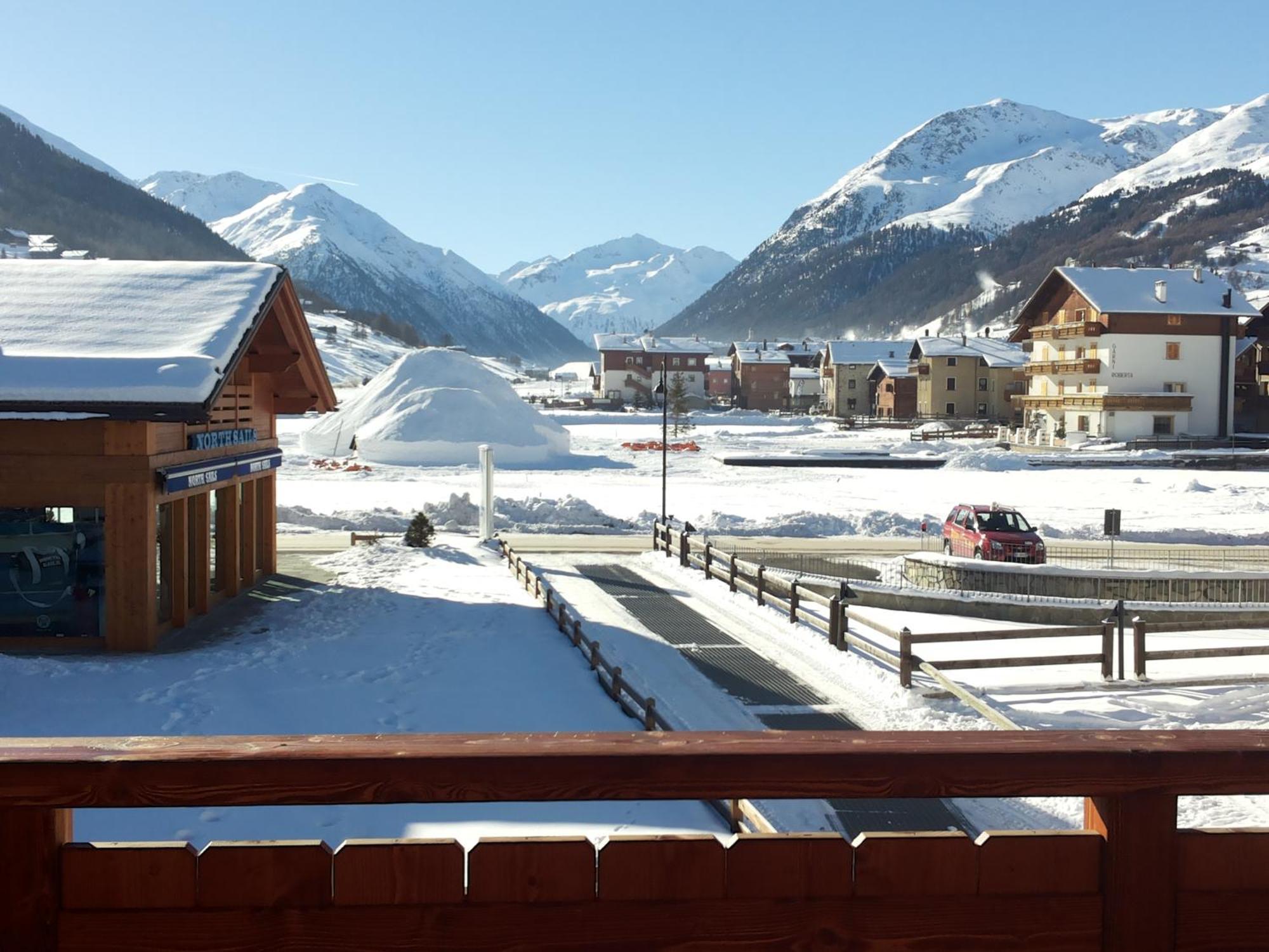 Al Camanel Apartment Livigno Exterior photo